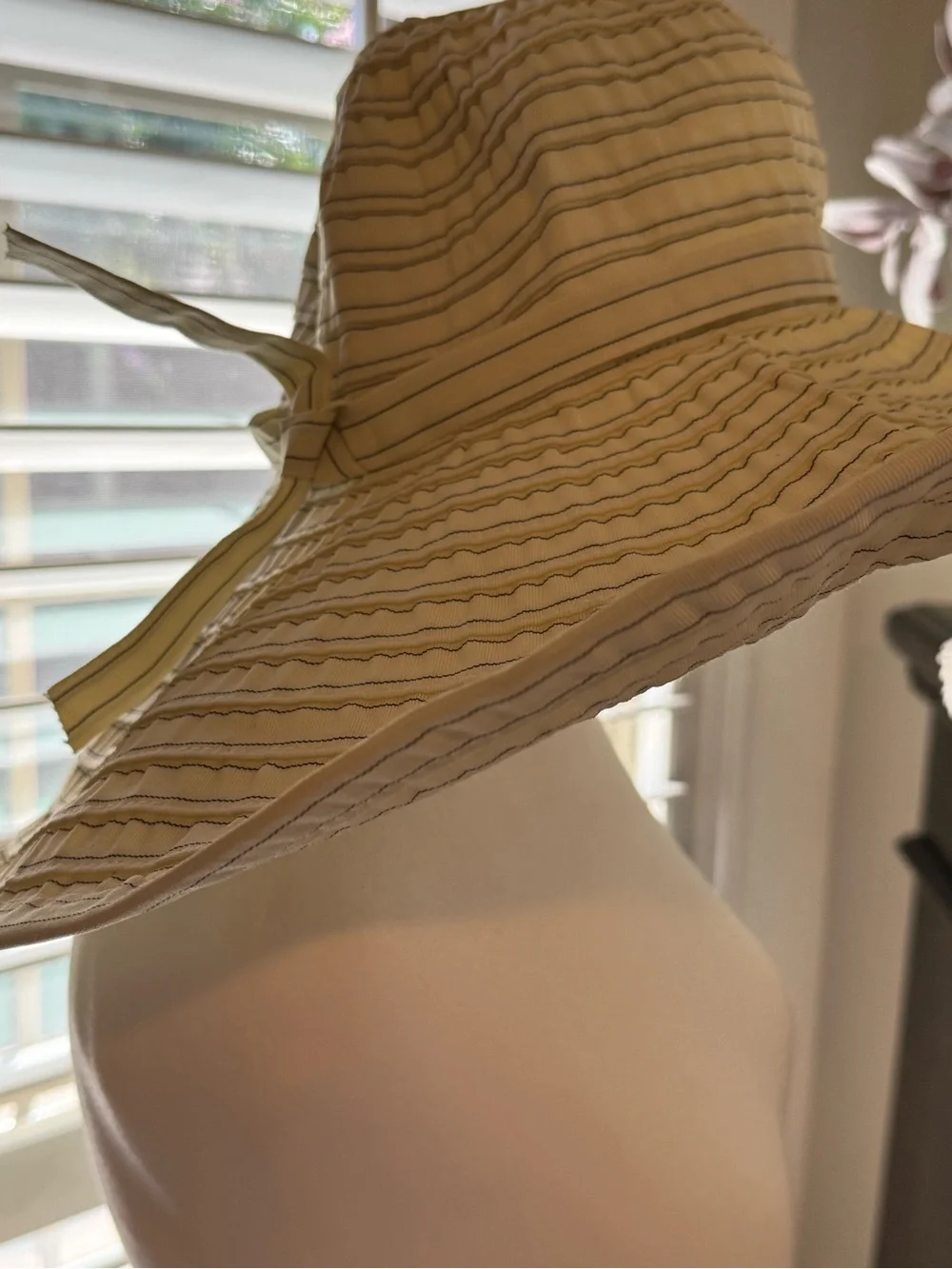 Wide Brim Striped Sun Hat - Cream